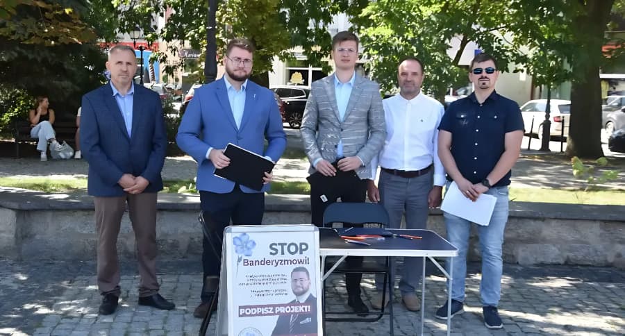 Stop Banderyzmowi w Międzyrzecu Podlaskim: Zbierali podpisy